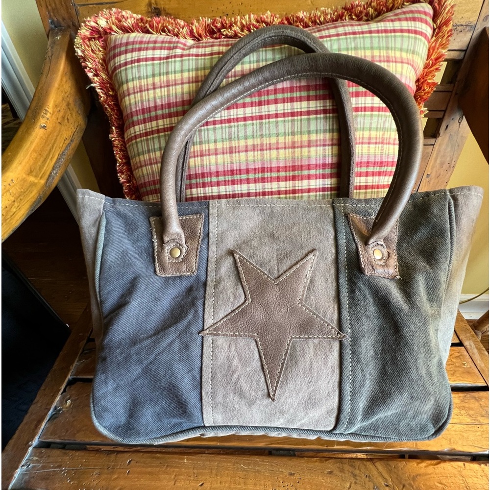 Myra Bag